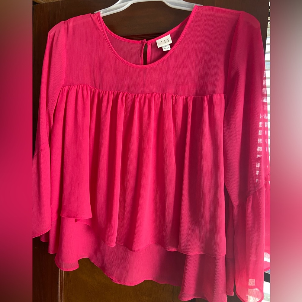 Hot pink, flowy women’s top